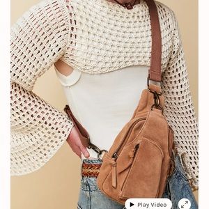 Hudson Sling Bag in Pirate Gold